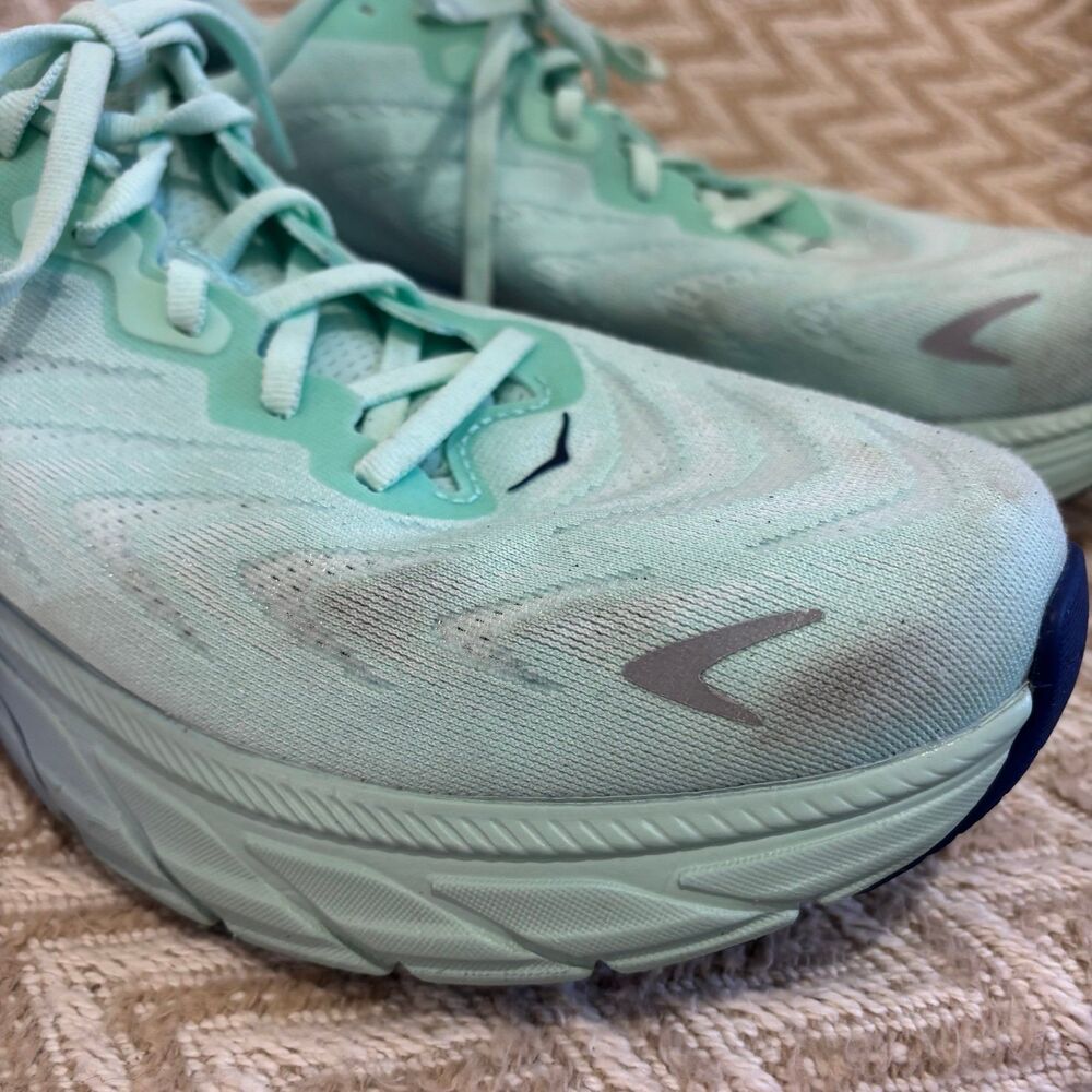 Hoka One One Women’s Arahi 6 Athletic Running Shoes - Picture 4 of 11